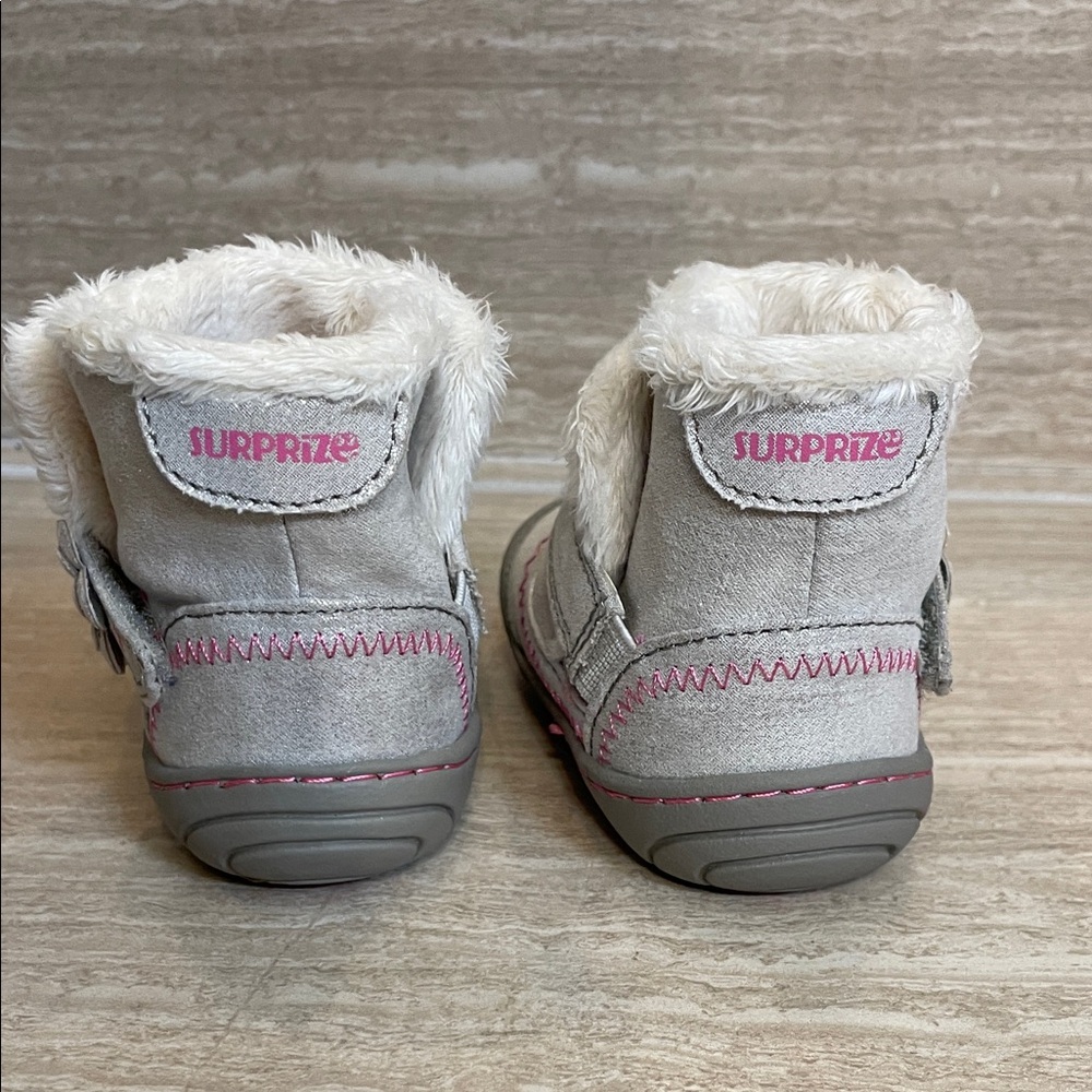 SURPRIZE NWOT Baby Girls Size 3 Cozy Gray and Pink Boots Velcro - Picture 8 of 11